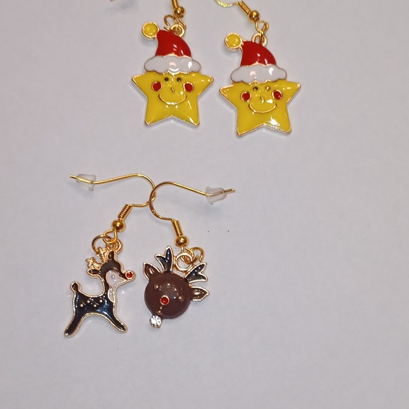 NWT Bundle of Two Pairs of Adorable Gold Dangling Christmas Earrings!! - Picture 2 of 4